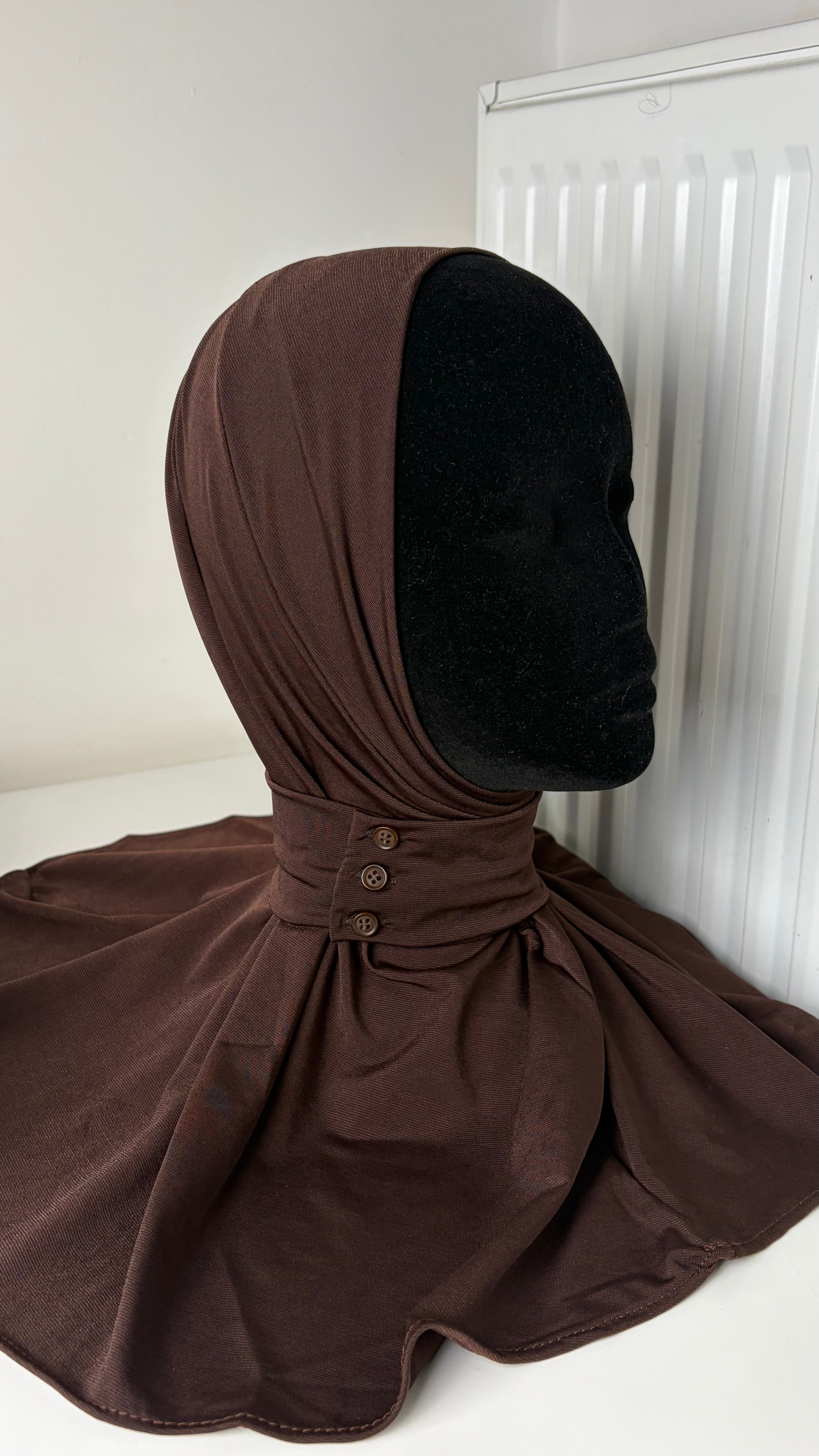 Cagoule Hijab à Enfiler avec Attache Boutonnée