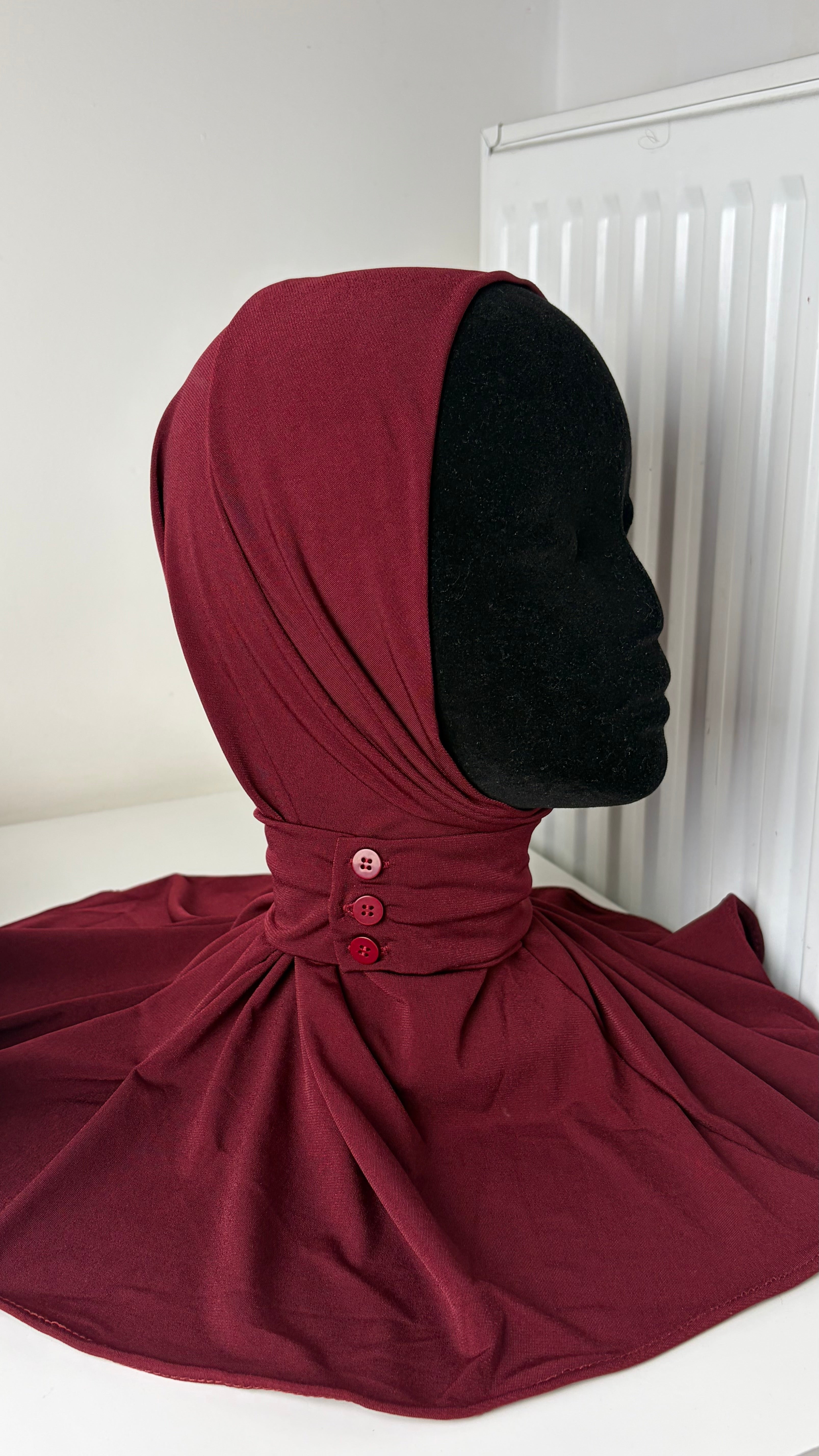 Cagoule Hijab à Enfiler avec Attache Boutonnée