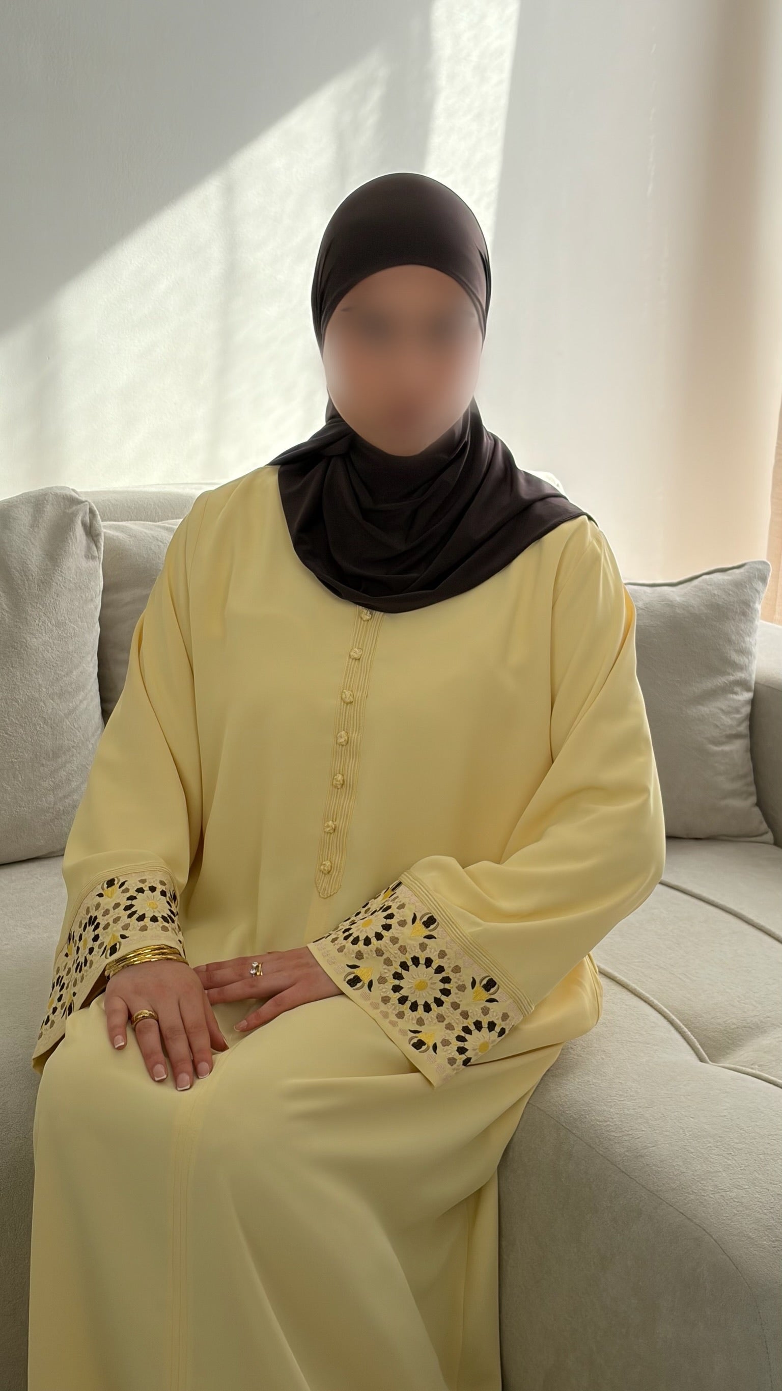 Abaya Orientale Florale – Robe Longue Modeste en Crêpe de Soie