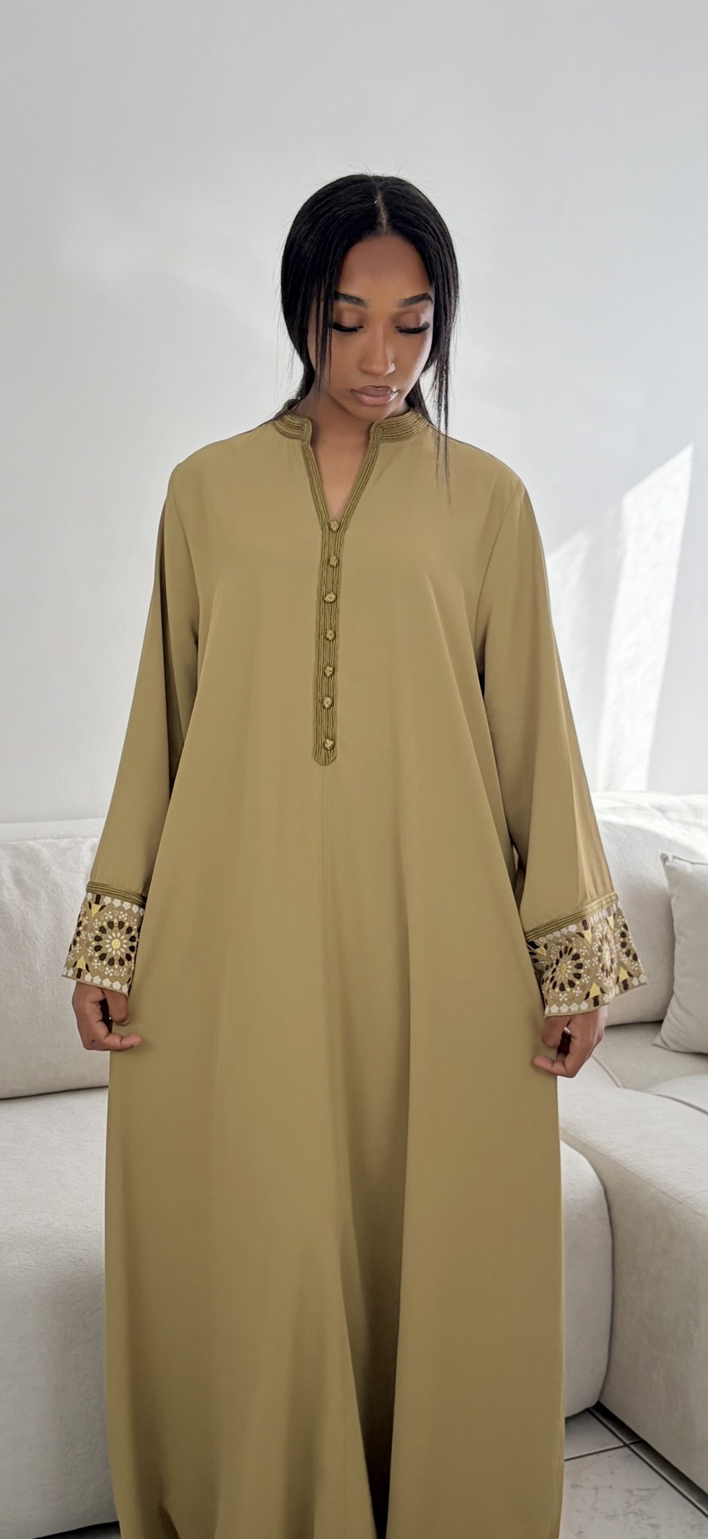 Abaya Orientale Florale – Robe Longue Modeste en Crêpe de Soie