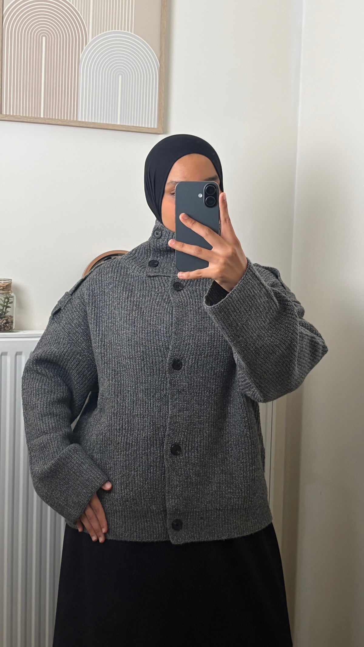 Cardigan en maille col montant boutonné pour femme voilée – Yuméa