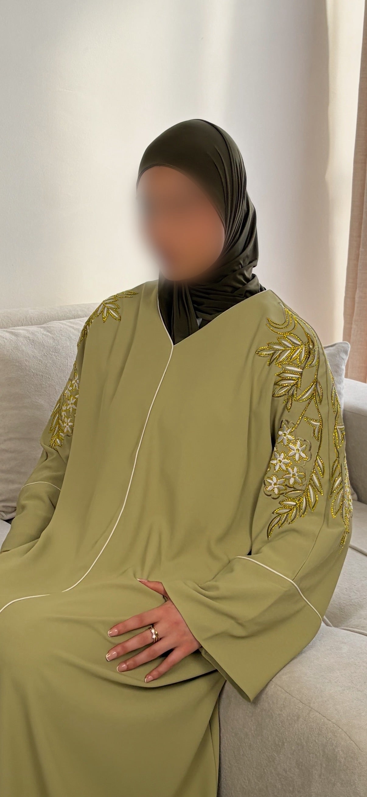 Abaya Florale – Robe Longue Légère à Motifs Floraux Féminins