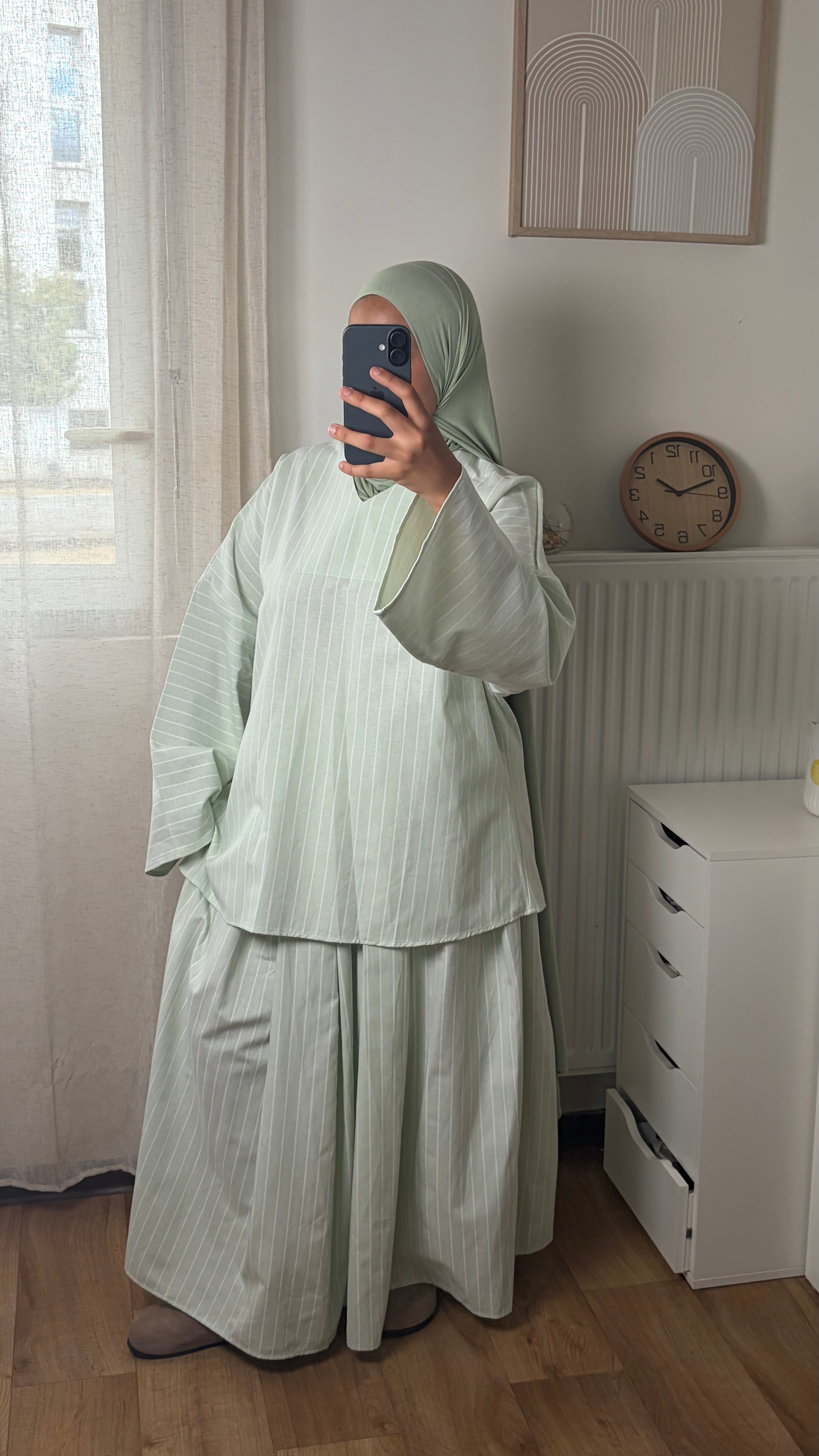 Ensemble Tunique et Jupe Longue à Fines Rayures