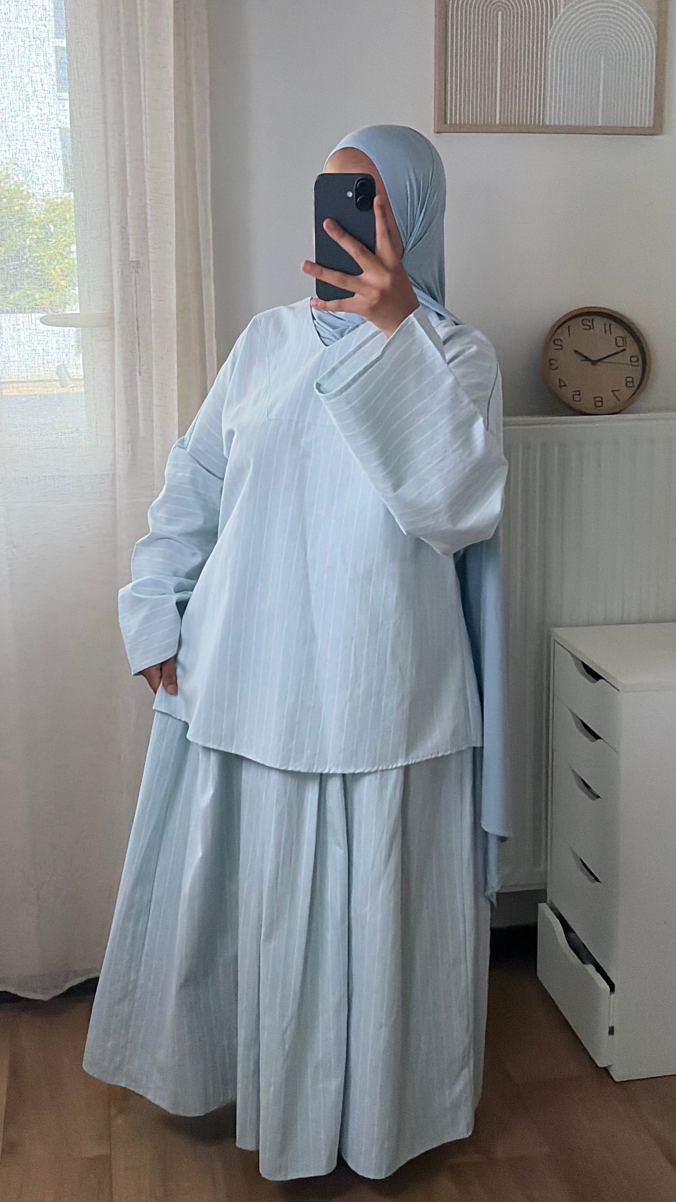 Ensemble Tunique et Jupe Longue à Fines Rayures