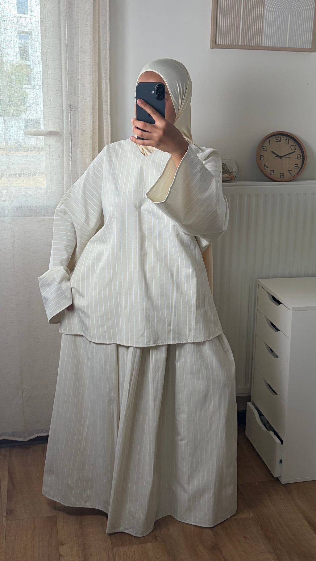 Ensemble Tunique et Jupe Longue à Fines Rayures