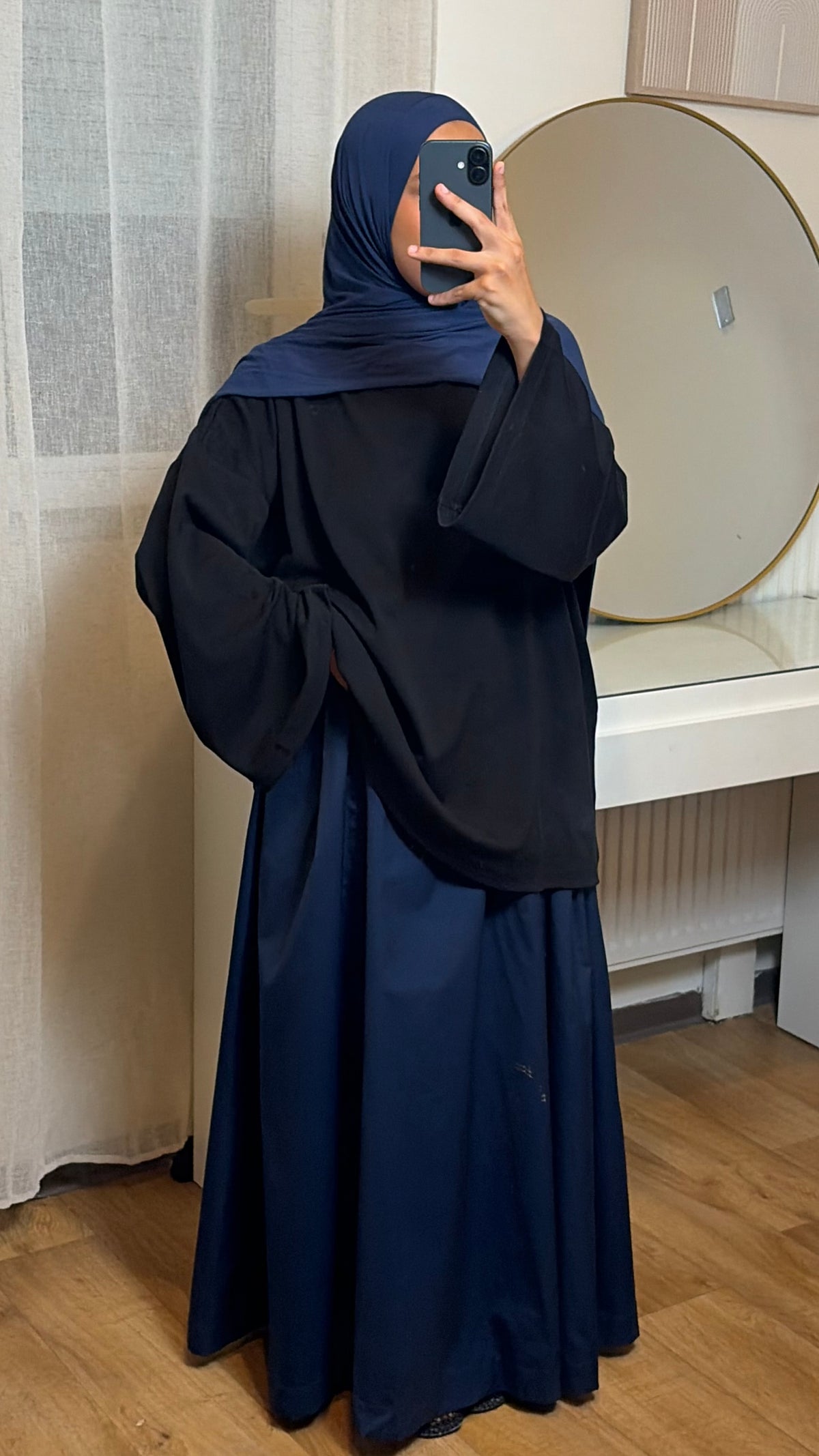 Détail de la jupe longue trapèze en coton doublée – Yuméa