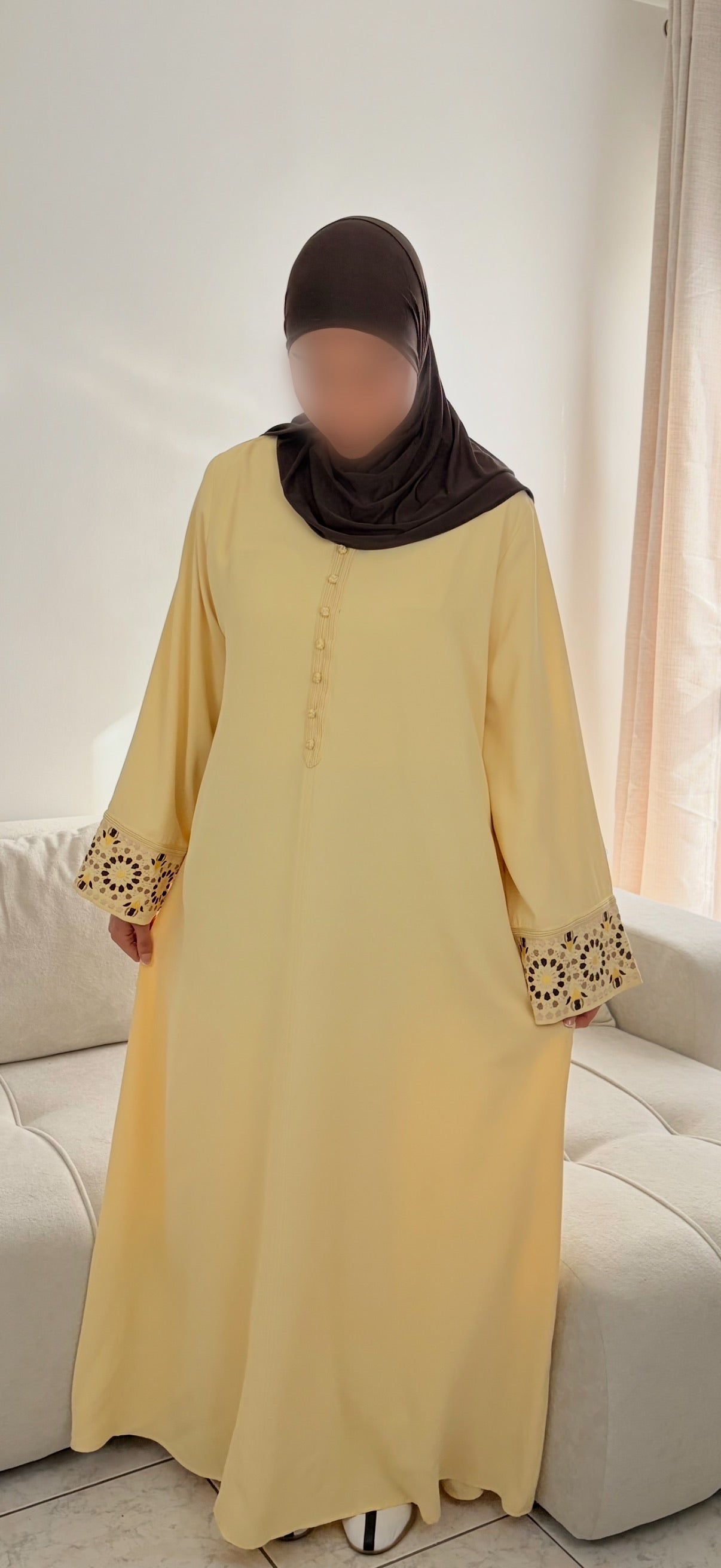 Abaya Orientale Florale – Robe Longue Modeste en Crêpe de Soie