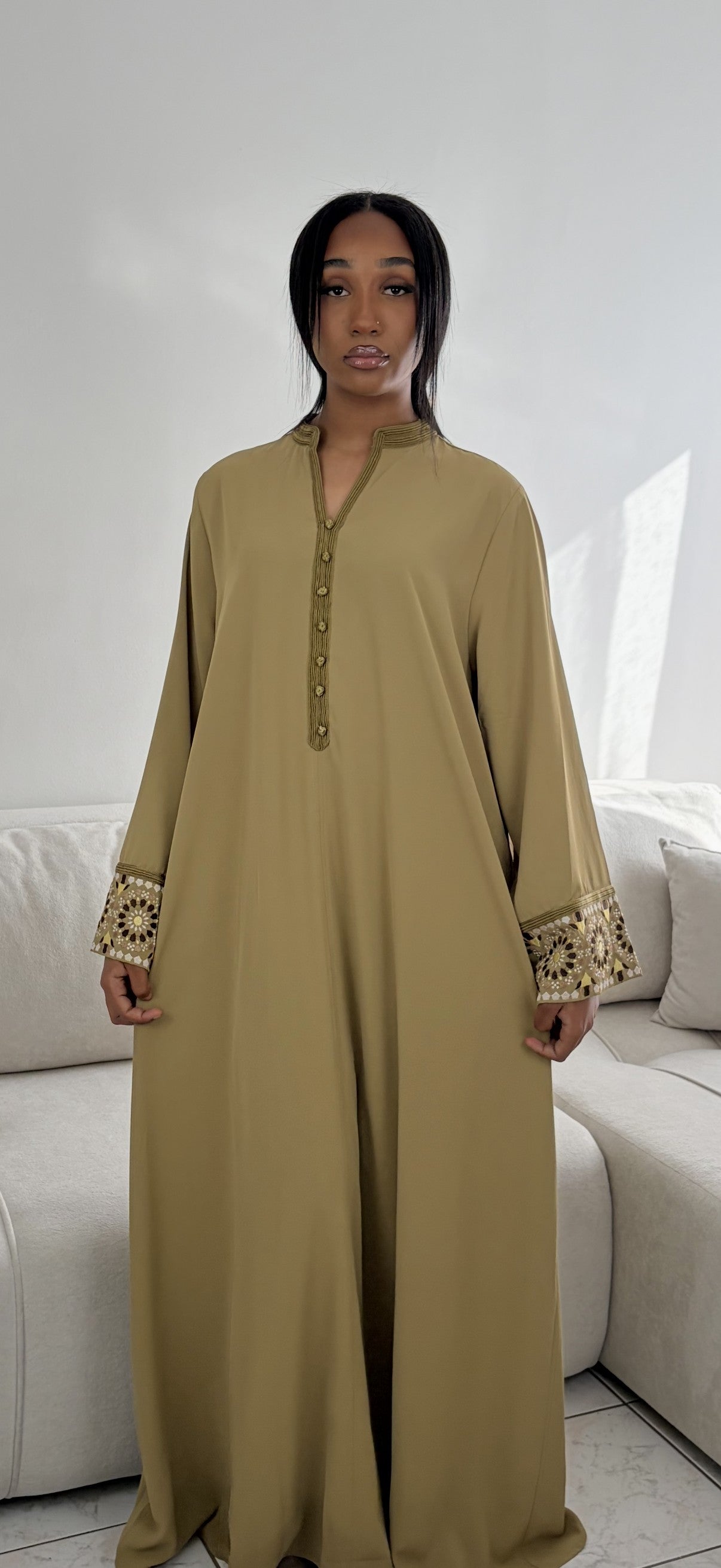 Abaya Orientale Florale – Robe Longue Modeste en Crêpe de Soie