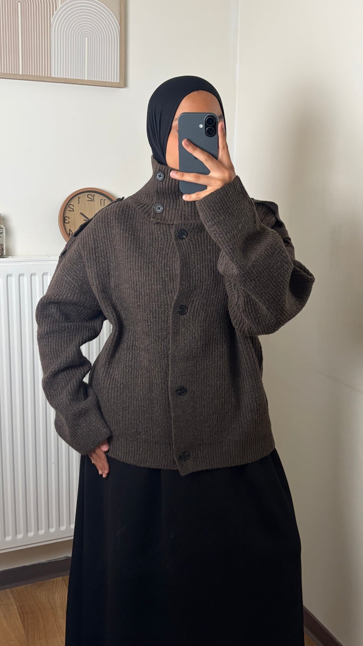 Cardigan en maille col montant à boutons pour femme, coupe modeste – Yuméa