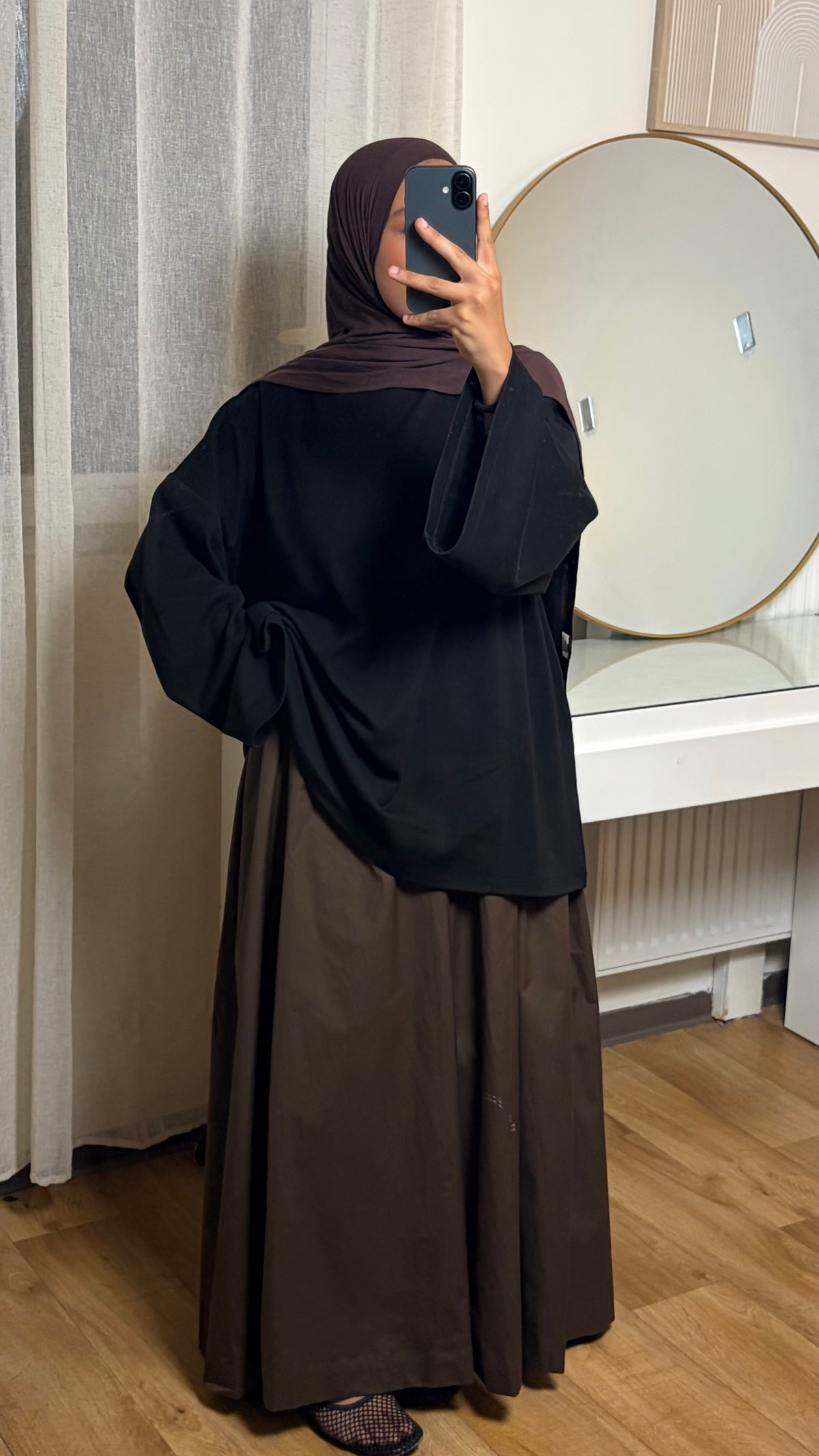 Détail de la jupe longue trapèze en coton – taille élastiquée – Yuméa