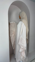 Abaya farasha satin premium - vue de dos manches organza - Yuméa