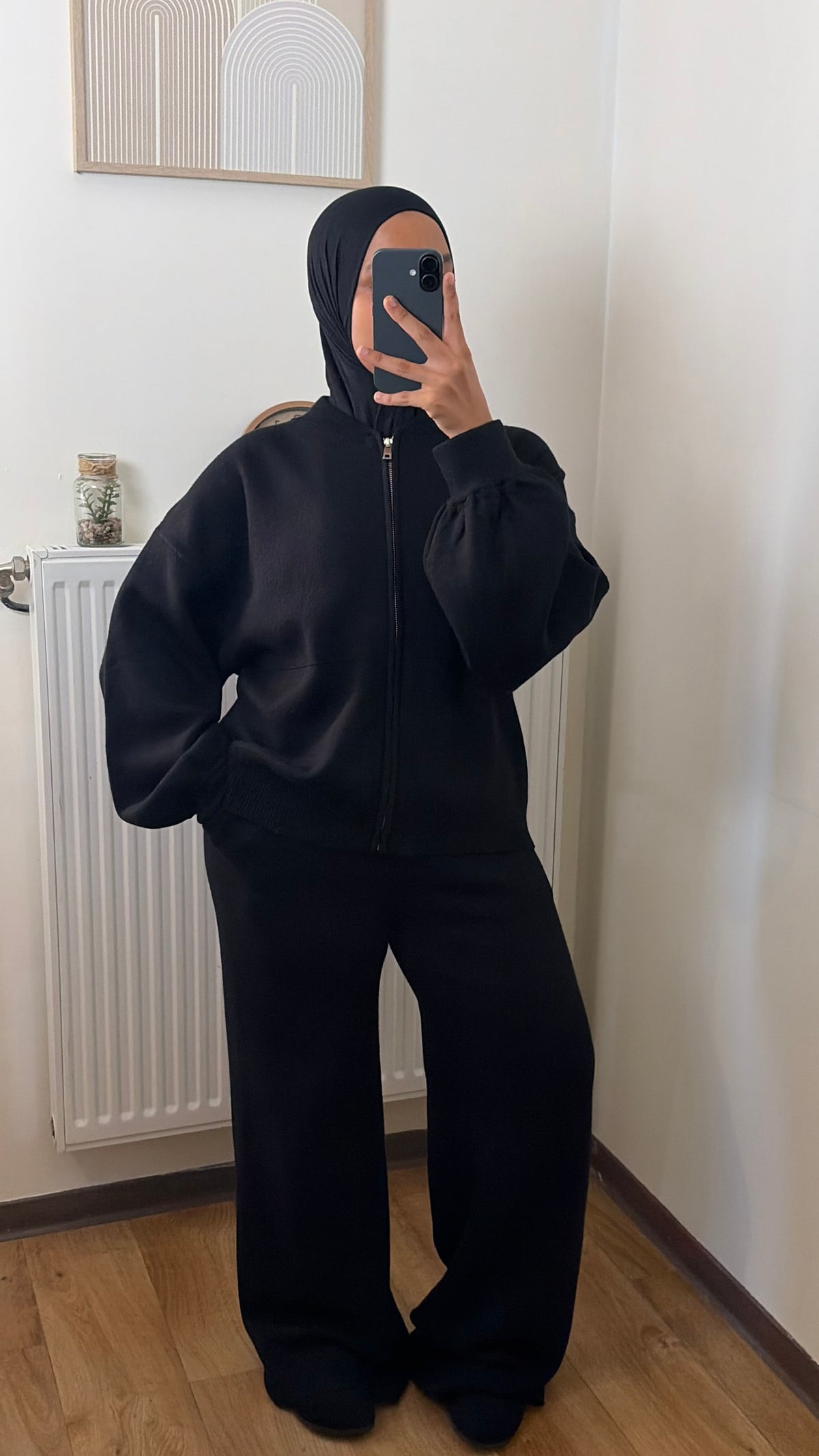 Ensemble bomber zippé et pantalon en maille pour femme voilée – Yuméa