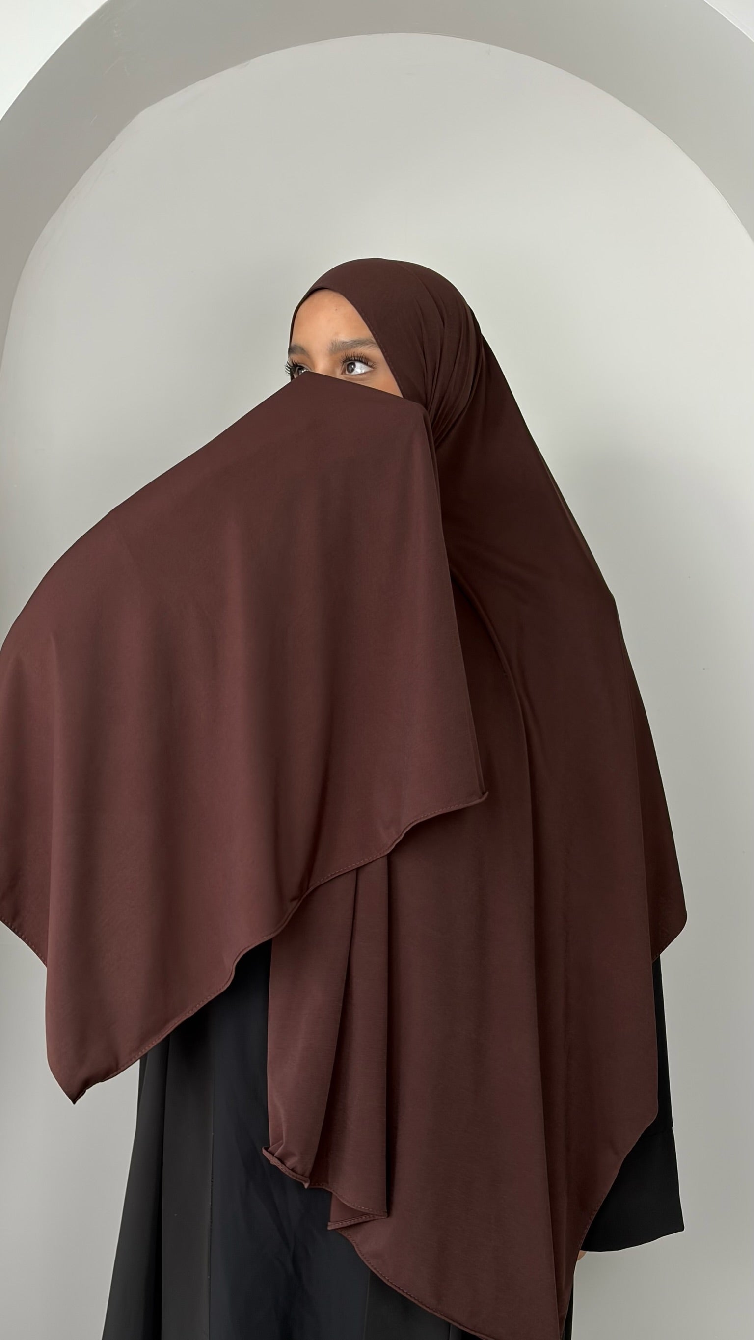 Hijab jersey premium opaque - porté de face - Yuméa